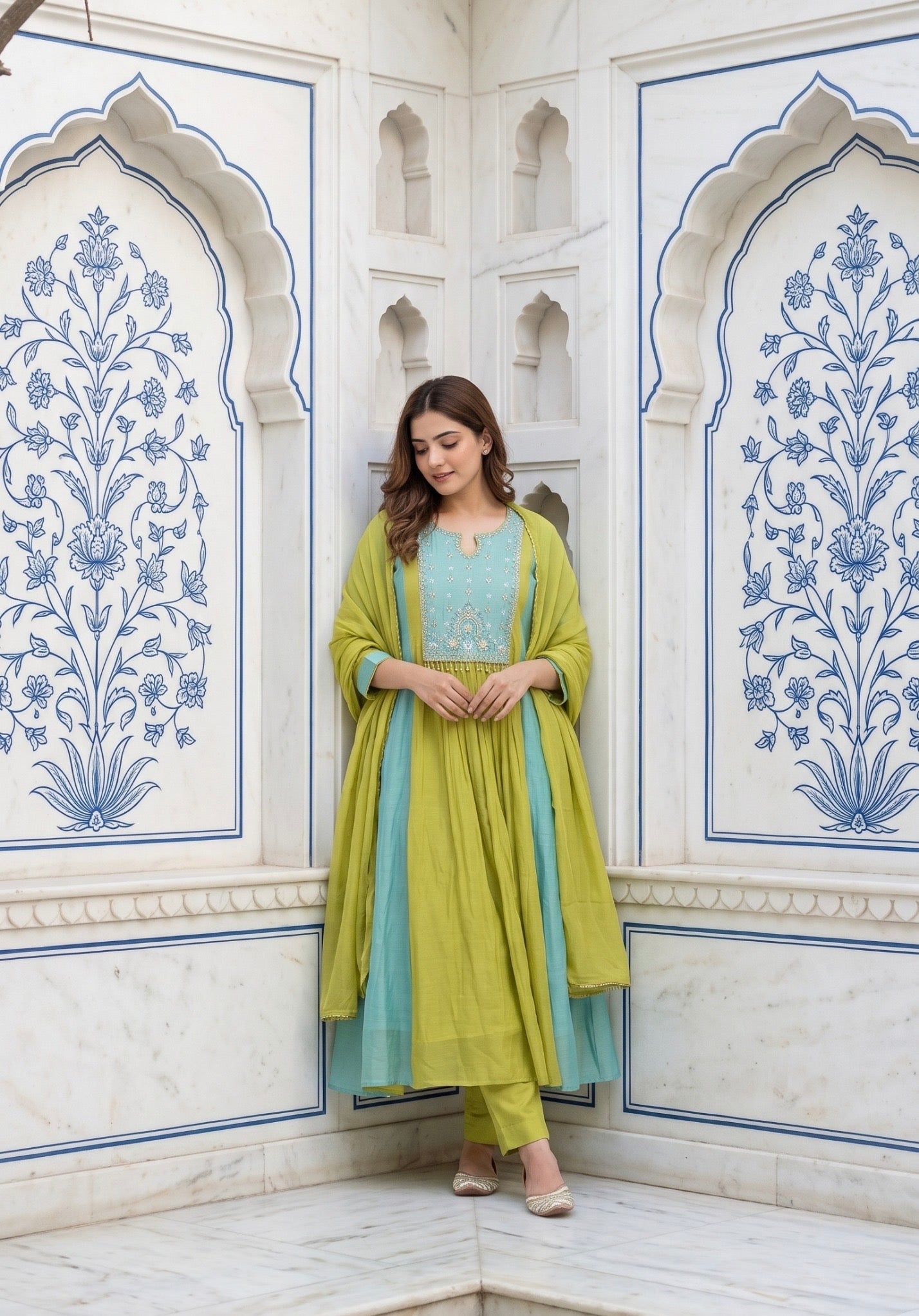B2044 Zariya Mul Chanderi Suit Set
