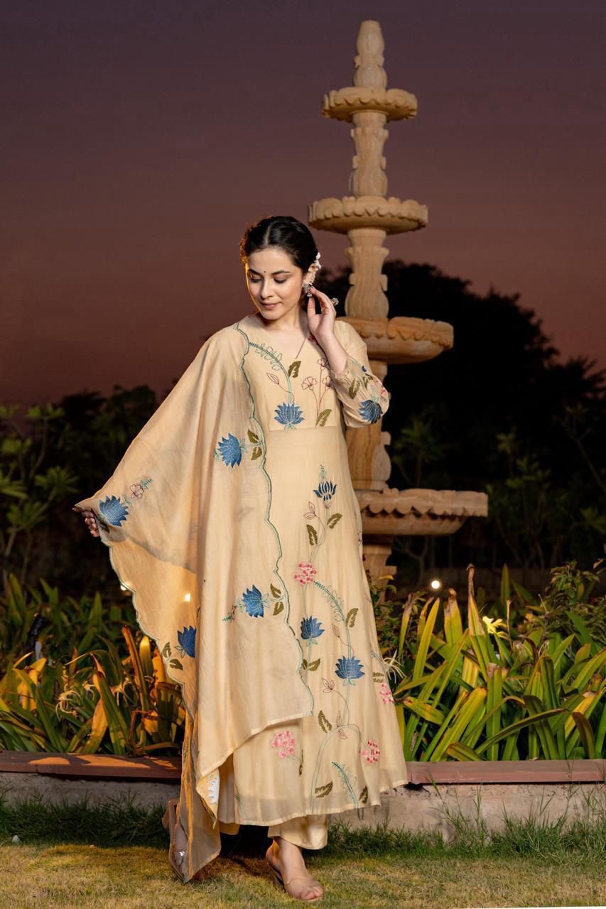 B2013 Mul Chanderi Embroidered Suit