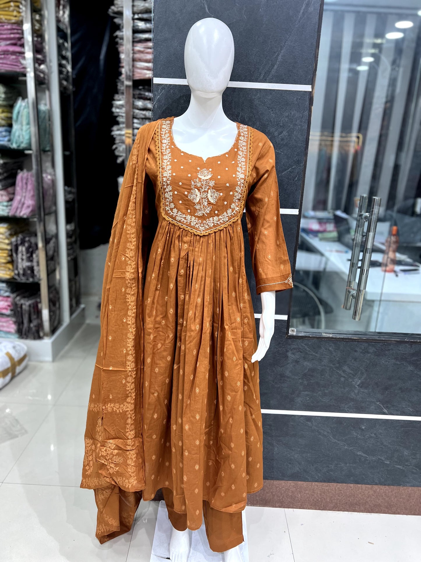 A1698 Mul Cotton Suit