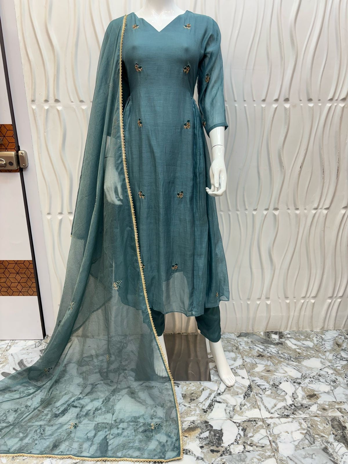 B1999 Mul Chanderi Handwork Suit