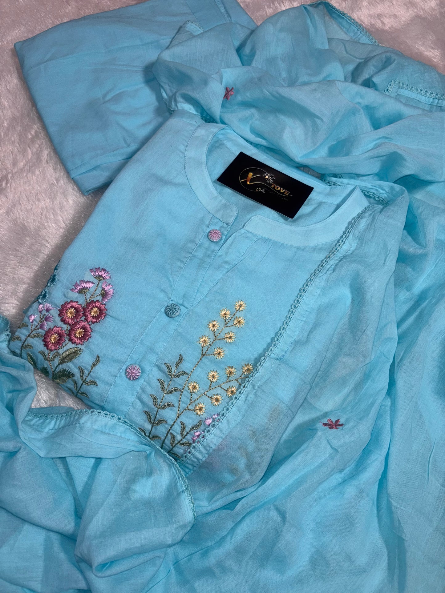 A1694 Mul Cotton Embroidered Suit