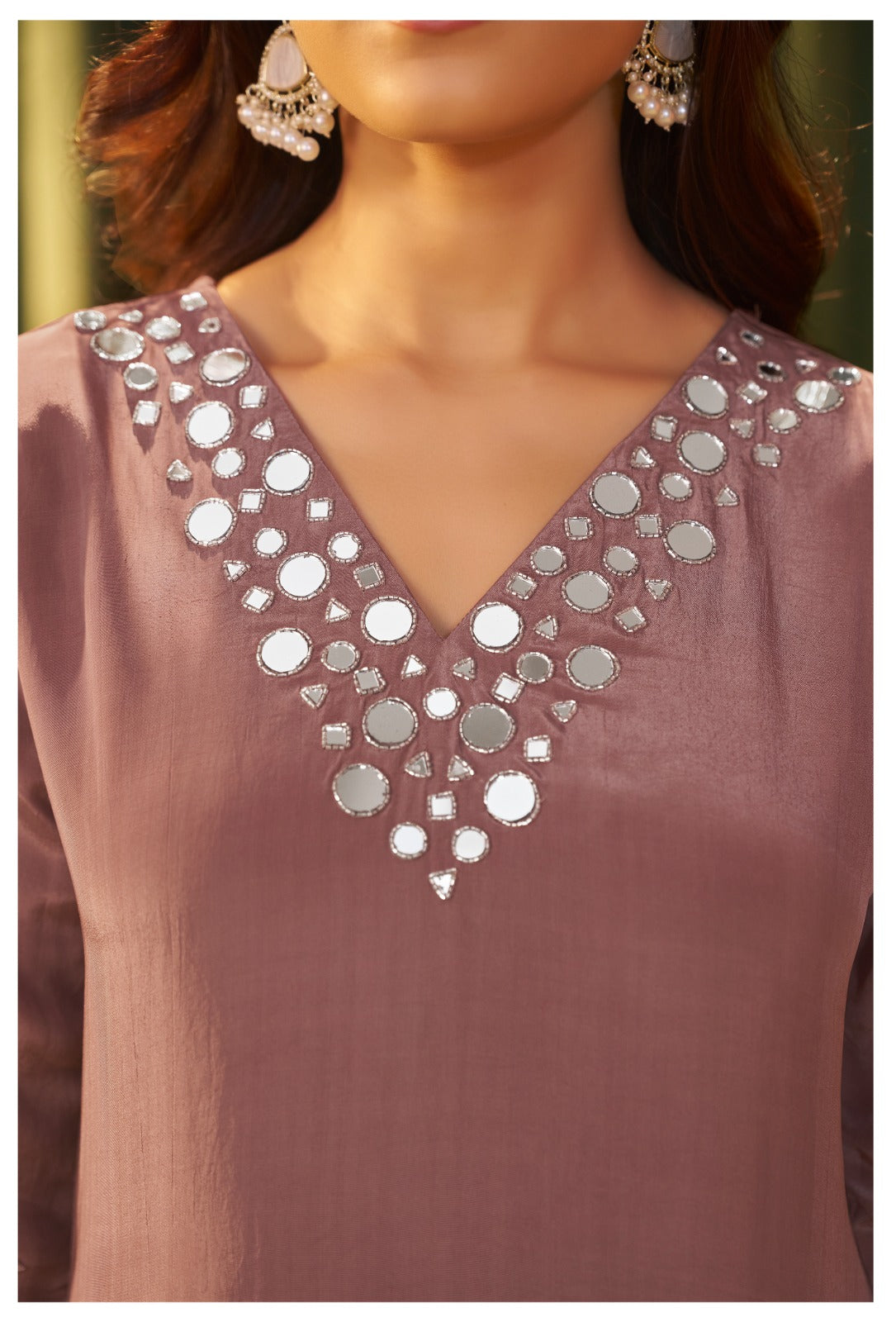 B2016 Glass Crape Party Wear Suit