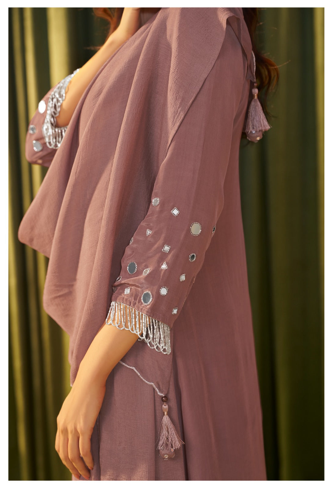 B2016 Glass Crape Party Wear Suit