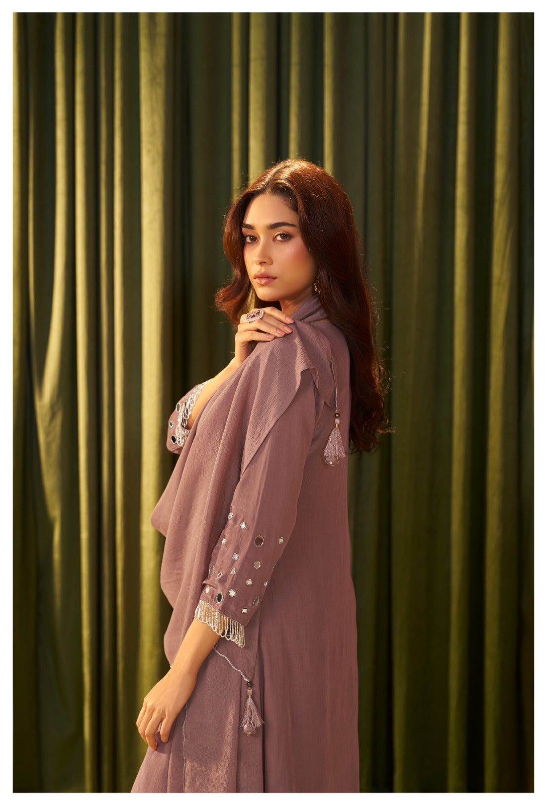 B2016 Glass Crape Party Wear Suit