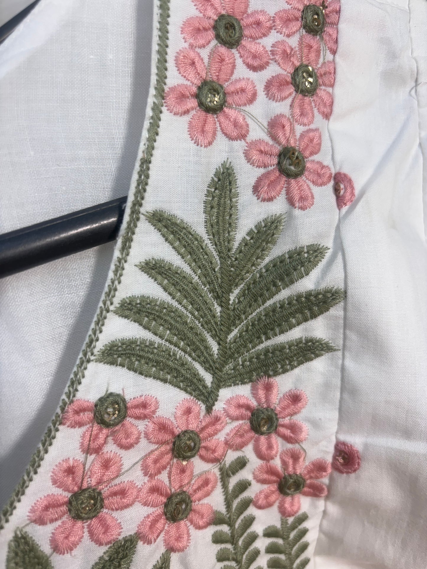 A1689 Mul Cotton Co-Ord set With Embroidery Detailing