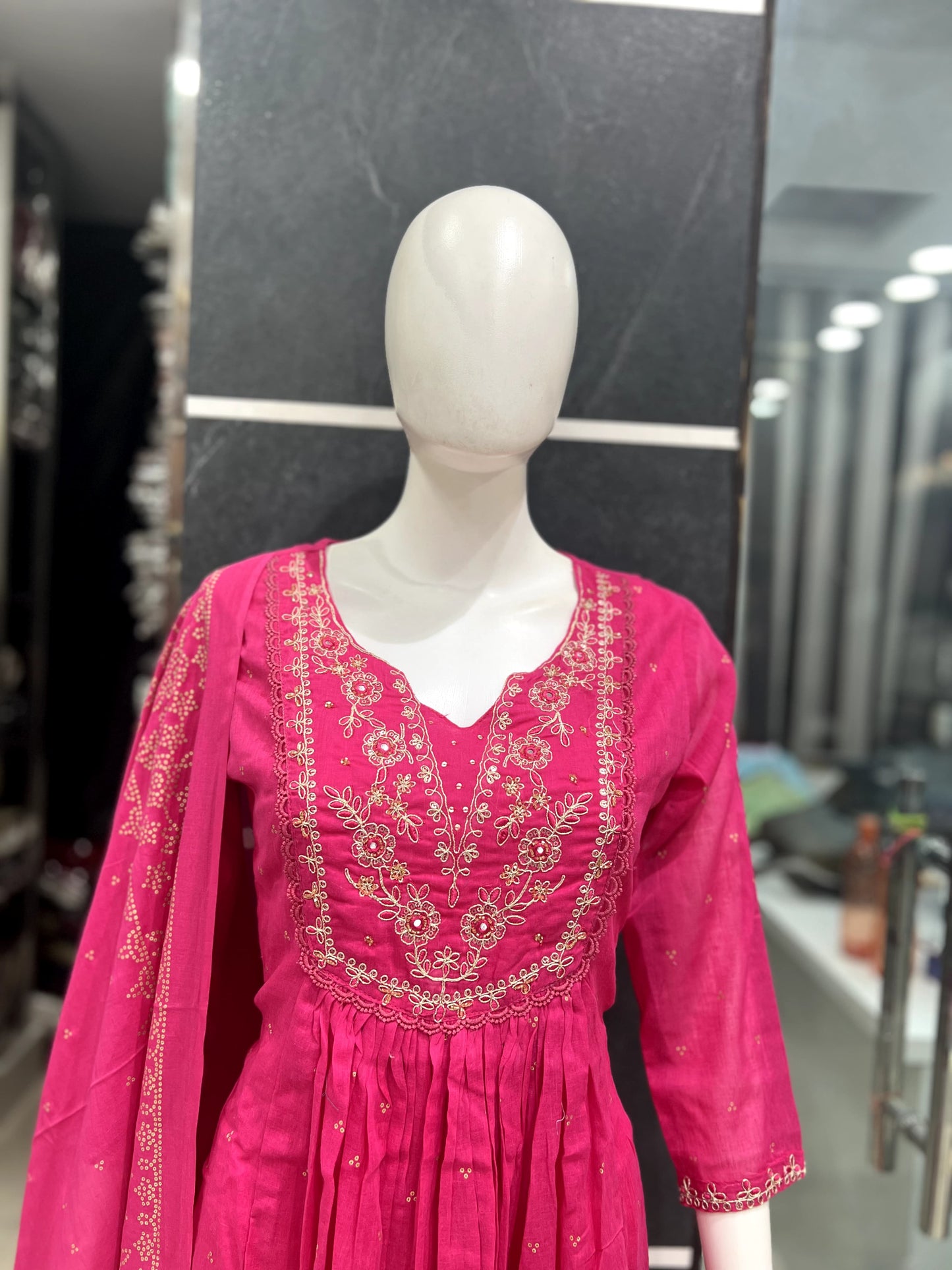 A1682 Mul Cotton Designer Suit