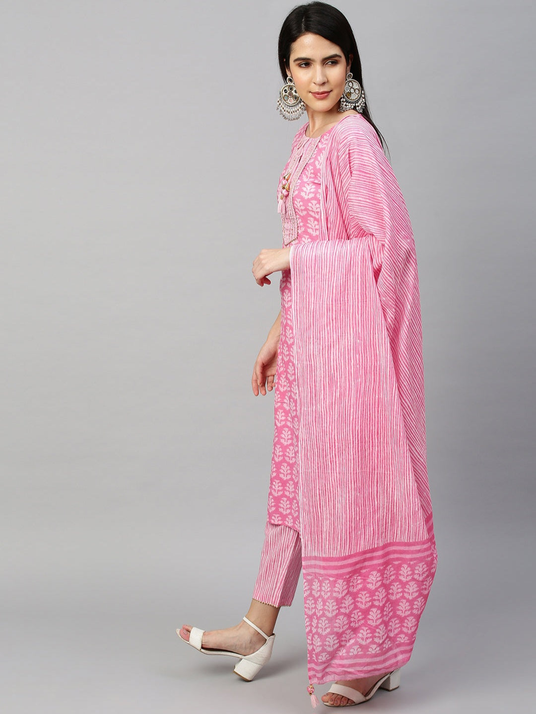 A122 Ethnic Printed Three Piece Suit - Pastel Pink