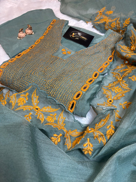 B1995 Mul Chanderi Mirror Work Suit