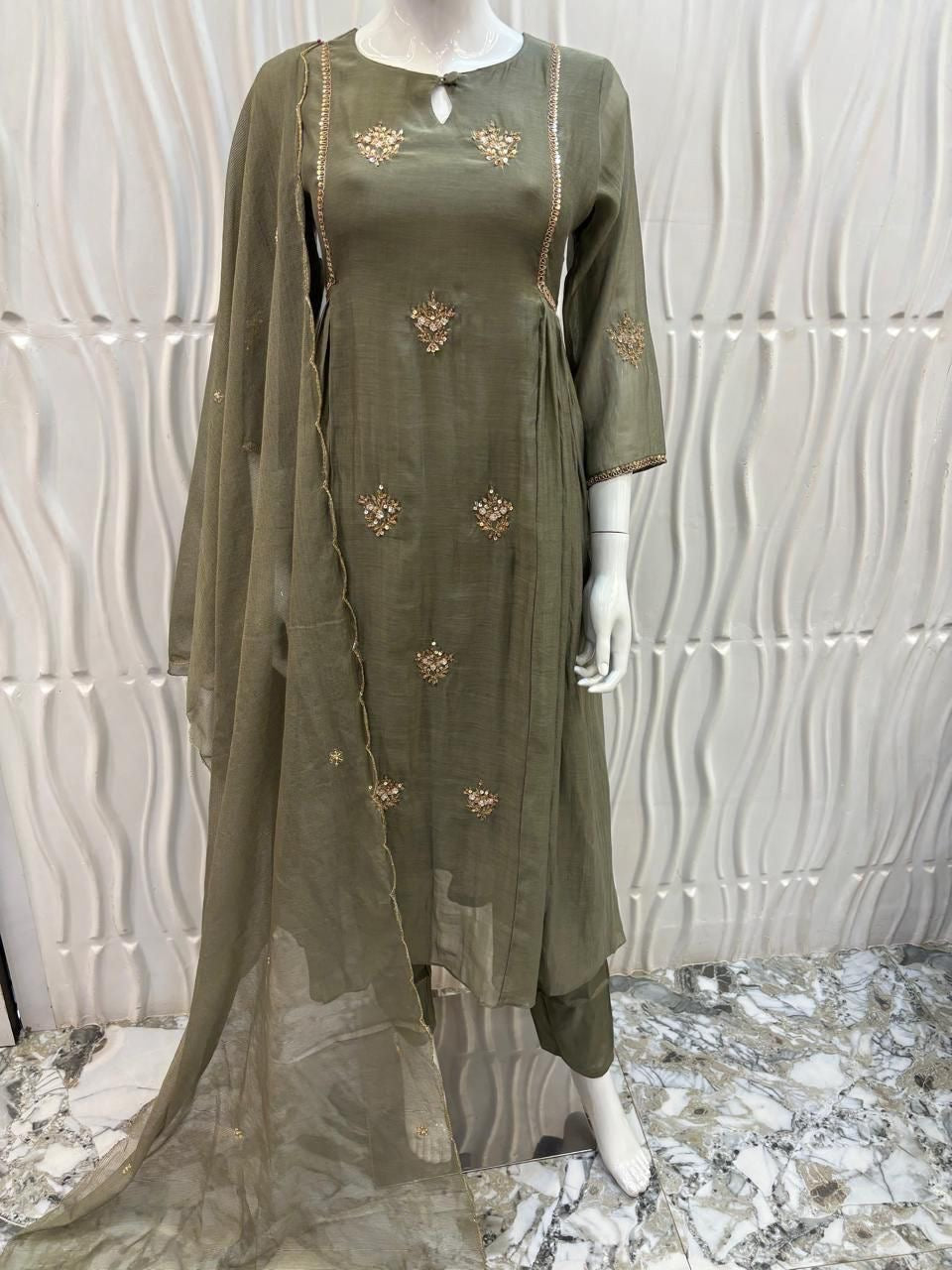 B2004 Mul Chanderi Zari Work Anarkali Suit