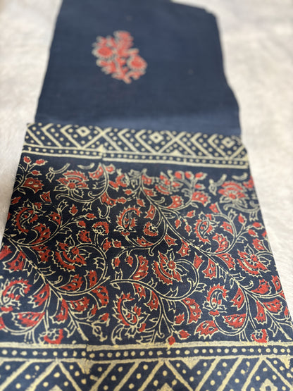 PURE MUL COTTON THREE PIECE SUIT WITH BEAUTIFUL KAMTHI NECKLINE AND BLOCK PRINTED DUPATTA