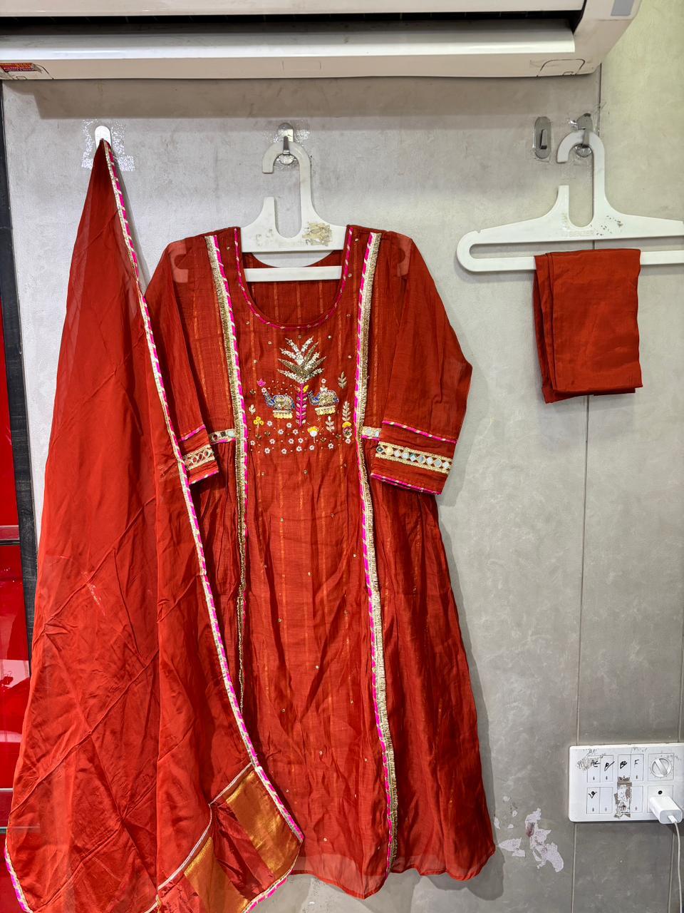 B2035 Designer Party Wear Banarasi Mul Chanderi Suit