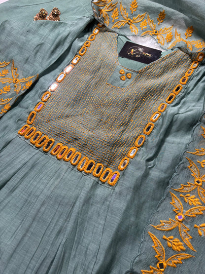 Mul Chanderi Mirror Work Suit