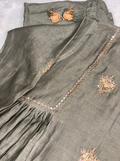 B2004 Mul Chanderi Zari Work Anarkali Suit