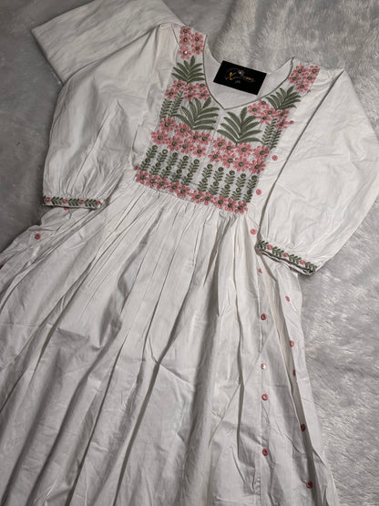 A1689 Mul Cotton Co-Ord set With Embroidery Detailing