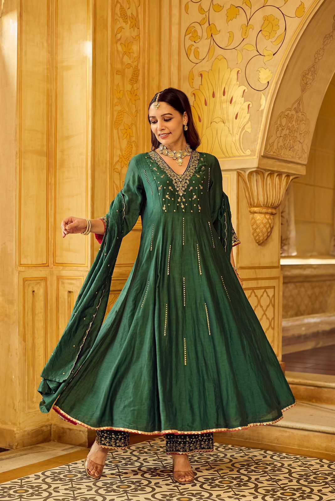 B2037 Mul Chanderi Suit