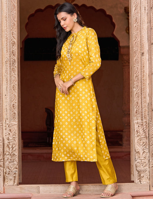 Bandhani Printed Straight Fit Kurta with Pant